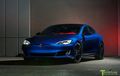 Tesla Model S Berjubah Biru, Masuk Kabin Berasa Mobil Superman