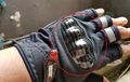 Bukan Cuma Pajangan, Ini Fungsi Knuckle Protector  Di Sarung Tangan