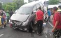 Kijang Innova Makan Jalan, Polisi Patwal, Yamaha Mio dan Isuzu Panther Dihajar Beruntun