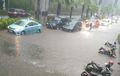 Jakarta Dikepung Banjir, Hindari Jalur Ini Biar Kendaraan Anda Aman