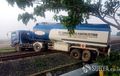 Begini Bukti Ngantuk Memang Faktor Celaka, Truk Tangki Jadi Nangkring di Rel, Tiga Kereta Api Terpaksa Mengalah