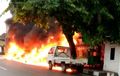 Bensin Tumpah Kena Alat Pemanas Tambal Ban, Pertamini Hangus, Api Sempat Jilat Mobil Dan Gedung