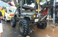 Bantu Evakuasi Banjir Jakarta, Jeep Willys Eks Belanda Pakai Mesin Truk Dyna Rino dan Roda Unimog
