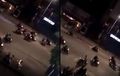 Puluhan Berandal Motor Mabuk Miras di Malam Takbiran, Berakhir Ricuh Bentrok dengan Kelompok Lain di Jalanan