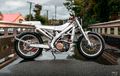Silver Surfer: Honda CRF450X Street Tracker dari Black Cycles