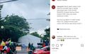 Motor Dan Mobil Putar Balik, Dihadang Tenda Anak Rektor Nikahan Tutup Jalan, Netizen Geram