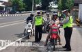 Nekat Melintas di Fly Over, Puluhan Pengendara Motor di Kota Malang Langsung Ditilang, Polisi Siap Lakukan Razia Lagi