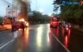 Mazda 6 Gosong Dilalap Api, Penyebab Misterius, Arus Lalu Lintas Tersendat