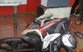 Honda Supra X 125 Tergeletak, Pengendara Tewas Luka di Kepala Saat Terjang Banjir Jakarta