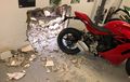 Ducati Panigale V4 R Digondol Maling Jago Prakarya, Bikin Lubang di Showroom Pas Buat Satu Motor!