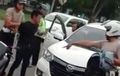 Curi Daihatsu Xenia Dapat Bonus Lima Lansia di Dalam Kabin, Kuping Berdarah Digigit Lansia Tapi Baru Menyerah Setelah Ditodong Pistol