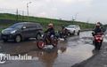 Hati-hati Melintasi Jalan Raya Porong-Sidoarjo, Jalanan Rusak Parah, Truk Saja Bisa Terperosok
