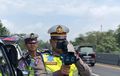 Enggak Bisa Ngeles Lagi, Pelanggar Batas Kecepatan di Tol Cipularang Bakal Ditembak Polisi Pakai Speed Gun