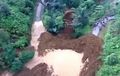Tebing Longsor Tutupi Jalan Setinggi Tiga Meter, Sedih! Jalur Alternatif 1,5 Jam Lebih Lama