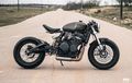 Triumph Trophy Jadi Bobber, Tampil Sangar Dengan Jok Mengambang