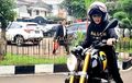 Nikita Mirzani Pamer Moge BMW di Pengadilan, Tenteng Helm Harga Rp 30 Juta, Cemas Virus Corona