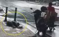 Virus Corona Semakin Mencekam, Pemotor Terbaring di Jalan Tak Ada yang Berani Menolong
