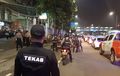 Mobil Patroli dan 100 Personil Diturunkan, Pengeras Suara Bikin Warga Pulang ke Rumah