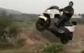 Penampakan Skutik Gambot Libas Trek Motor Trail, Ya Begini Jadinya