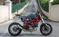 Ducati Hypermotard Tampil Agresif Dengan Bodi Serat Karbon Monokok