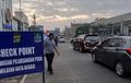 Hari Pertama PSBB di Bekasi, Petugas Mulai Periksa Penggunaan Masker dan Jumlah Penumpang