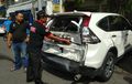 Honda CR-V Ringsek Ditumbuk Truk, Pintu Bagasi Hancur Parah, Ini Kronologinya
