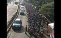 Gagal Social Distancing, Warga Bandung Numpuk di Check Point PSBB, Gara-garanya Perwal Direvisi