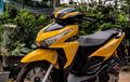 Honda Vario Berjubah Kuning Dimodif Minimalis Tetap Kelihatan Ciamik