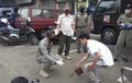 Satpol PP Dibikin Bingung Sama Sopir Angkot, Akhirnya Dihukum Squat Jump