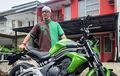 Ustadz Zacky Mirza Servis Kawasaki ER-6n Bekas Almarhum Uje, Tapi Kok Ke Bengkel Resmi Yamaha?