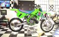 Kawasaki KX 125 Hilang Selama 27 Tahun, Balik Lagi ke Pemiliknya Masih Utuh! Begini Ceritanya...