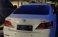 Toyota Camry Nyaris Bikin Celaka Polisi, Kabin Digeledah, Ada Paket Haram