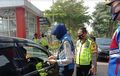 Dari Surabaya Mau ke Malang, Satu Mobil Lima Penumpang Tak Saling Kenal, Langsung Ditilang Polisi