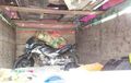 Honda Tiger Terselip di Bak Truk, Ada Lima Orang, Terpal Dimodif Buat Mengelabuhi