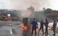 Mitsubishi L300 Muatan Minyak Terbakar di Jalan Tol, Diduga Karena Pecah Ban, Supir dan Kernet Melarikan Diri
