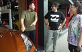Dikiranya Cuma Mobil Klasik, Raffi Ahmad Kaget Lihat Koleksi Andre Taulany, Ada yang Naksir Nissan GT-R R35 Nih!