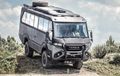 Torsus Praetorian Bus Off-road 4x4 Yang Dirombak Dengan Kaki Jenjang
