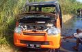 Daihatsu Gran Max Dirambati Api, Angkut Uang Rp 840 Juta, Diawali Bau Hangus