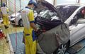 Kenapa Fender Mobil Mesti Diselimuti Kain Saat Servis, Kata Mekanik Fungsinya Vital