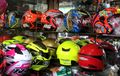 Naik Ojol Bawa Helm Sendiri, Ini Bentuk Helm Paling Pas Untuk Dibawa