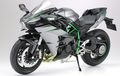 Hendak Merakit Kawasaki Ninja H2 Carbon Dengan Tangan Sendiri? Siapkan Dana Segini Sob