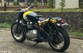 Lokal Punya Nih, Triumph Scrambler Pasang Bracket Side Pannier Angkut Sepeda Lipat