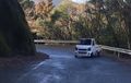 Mirip Initial D Nih! Suzuki Carry Satu Ini Lincah Diajak Ngedrift Libas Jalanan Gunung di Jepang