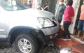 Sopir Honda CR-V Salah Injak Pedal, Vario Techno 110 dan Tiga Kendaraan Lain Jadi Korbannya