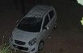KIA Picanto Hajar Mobil Parkir, Terguling Dari Ketinggian 3 Meter, Atap Lebam