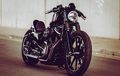 Black Power: Harley-Davidson Iron 883 Hasil Garapan Thunderbike