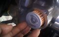 Cocok Buat Darurat, Begini Cara Bersihkan Filter Oli Motor Bekas Pakai