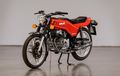 Benelli 250 Quattro, Naked Bike Tampan dari Italia Bermesin 250 Cc  4 Silinder, Tangkinya Unik!