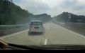 Video Suzuki Ertiga Sundul Keras Wuling Confero, Pecah Ban di Tol Solo-Semarang