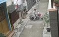 Kondisi Sepi, Maling Motor Mulus Jalankan Aksinya, Apes Terekam CCTV